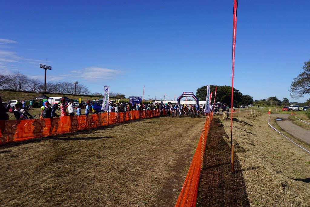 ibaraki CX race report その５はスタート地点の写真。